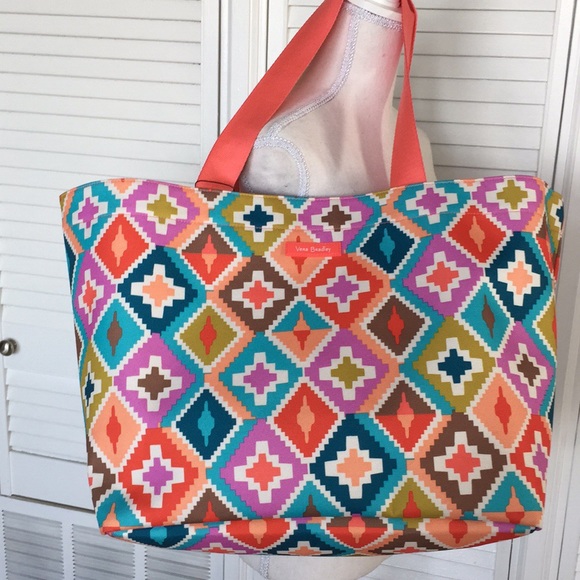 Vera  Bradley Drawstring Family Tote XLG More!!! - Picture 4 of 4